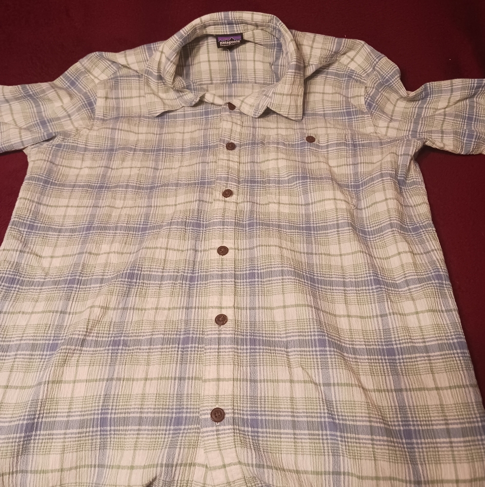 Patagonia shirt Size l